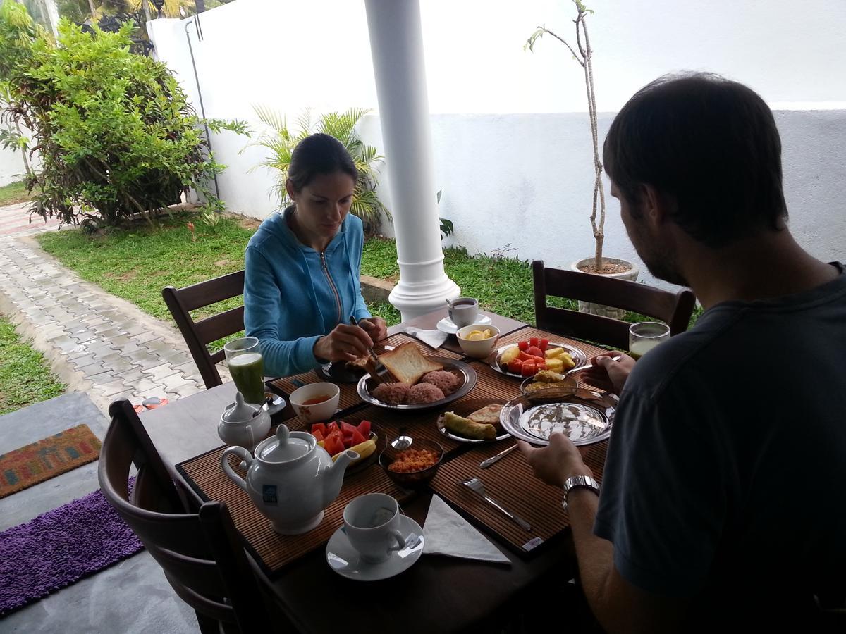 Sooriya Sewana Guest House Banduramulla エクステリア 写真